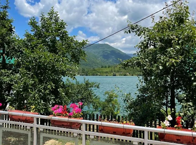 Montana Apartmani